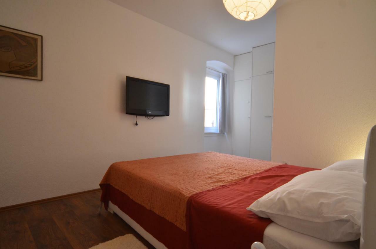 R.z. Apartment